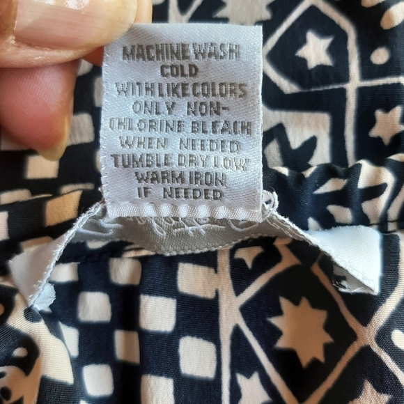 CHARLOTTE RUSSE TOPS - Picture 12 of 13